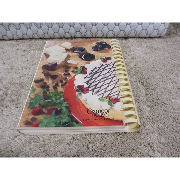 AMERICAS BEST RECIPES 1996 A HOMETOWN COLLECTION - Picture 2 of 4